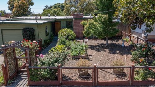 609 Corlano Ave, Santa Rosa, CA 95404-5228
