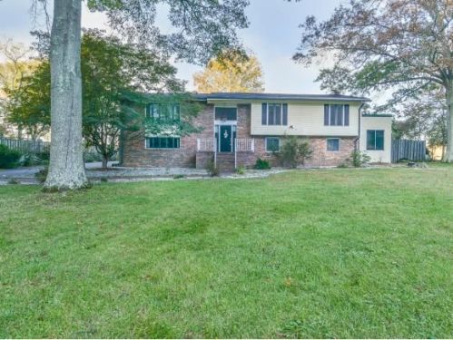 2124 Longreen Rd, Kingsport, TN 37660-5055