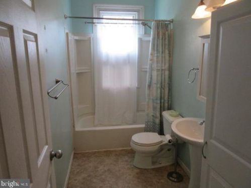 1339 Red Lion Rd, Bear DE  19701-1818 exterior