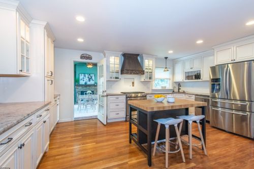 36 Morley Ln, Bloomfield NJ  07003-4309 exterior