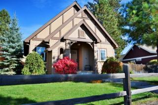 1248 Mt Washington Dr, Bend, OR 97701-6730