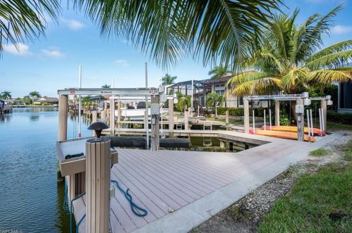 356 Heathwood Dr, Marco Island FL  34145-0050 exterior