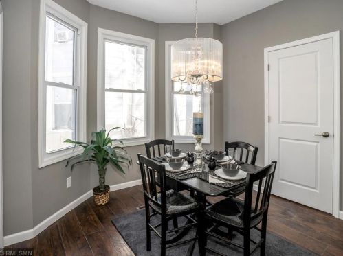 896 6 St, Saint Paul MN 55106-4503 exterior