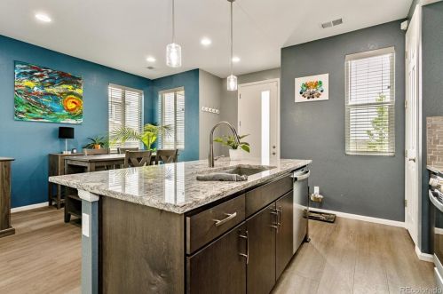 17206 Alameda Pkwy, Denver CO  80017-4901 exterior