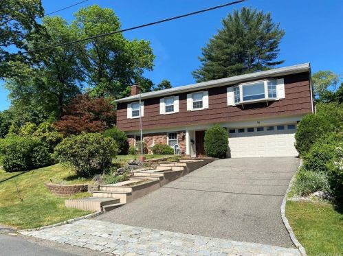 16 Barksdale Rd, White Plains, NY 10607-1002
