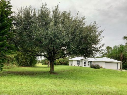 2785 27th Ave, Naples FL  34120-0434 exterior