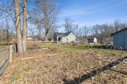 2080 Canter Rd, Mount Olive OH  45106-8558 exterior