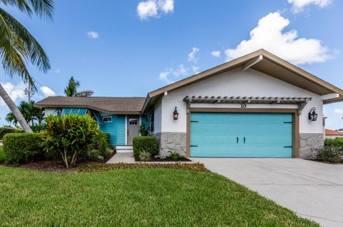 10 Seas Ct, Marco Island, FL 34145-3552