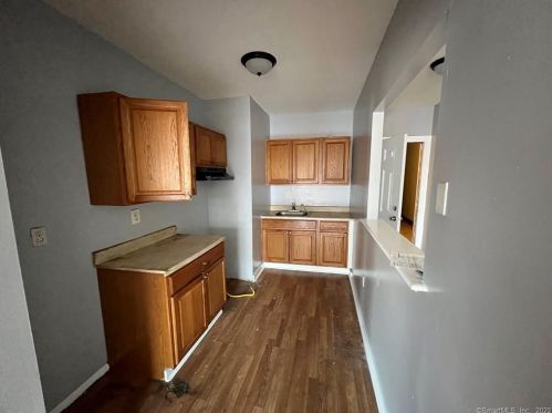 710 Hallett St, Bridgeport CT  06608-1727 exterior