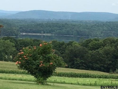 490 Ford Rd, Melrose, NY
