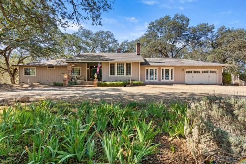 1482 Sandy Ln, Lakeport, CA 95453-9790