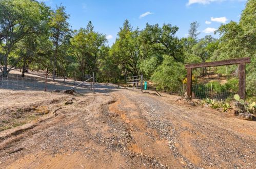 17324 Derby Way, Lake Wildwood CA  95946-9725 exterior
