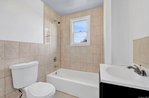 140 13 Ave, Mount Vernon NY  10550-2818 exterior