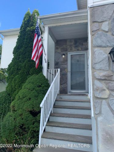 148 Tennis Ct, Belmar, NJ 07719-9433