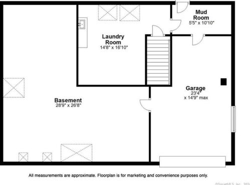 75 Candle Hill Rd, Danbury CT  06812-2412 exterior