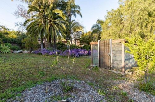 1992 Warmlands Ave, Vista CA  92084-3332 exterior