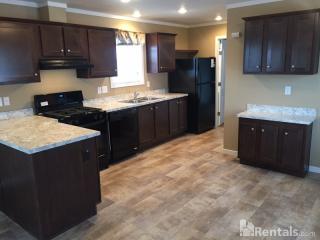 4042 Flamingo Dr, Dubuque IA  52001-8801 exterior