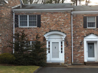 5 Tunxis Vlg, Farmington, CT 06032-1517