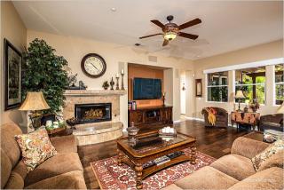 2346 Carioca Pl, Vista, CA 92084-5839
