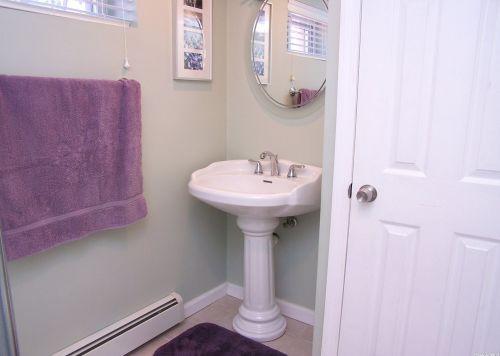 1278 Pulaski Rd, Elwood NY  11731-2020 exterior