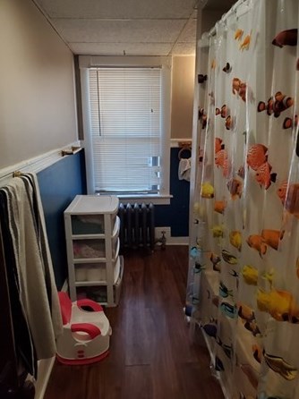 578 Springfield St, Chicopee MA 01013-2853 exterior