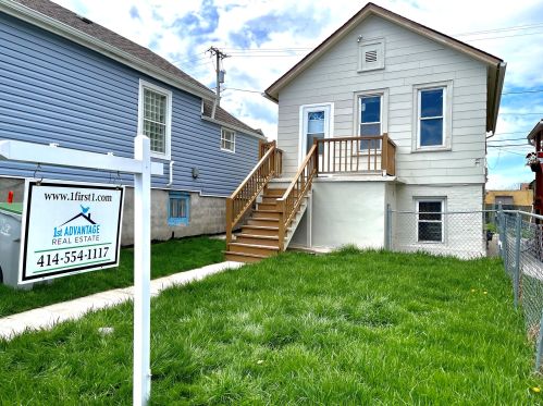 1711 15th Pl, Milwaukee, WI 53204-3216