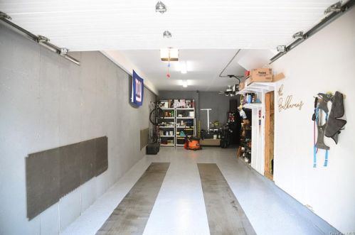 13 Lake Marie Ln, Bedford Hills NY  10507-1231 exterior