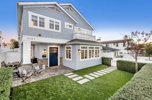 2604 Huntington Ln, Redondo Beach, CA 90278-4536