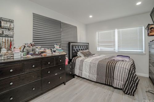 7734 Agnes Ave, North Hollywood, CA 91605-2726