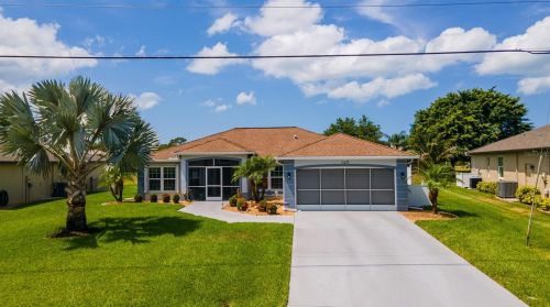 123 Fairway Rd, Placida, FL 33947-2028