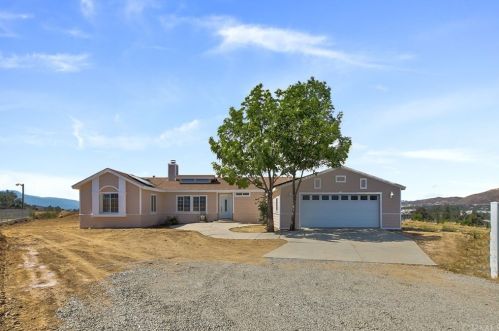 32485 Blue Terrace St, Wildomar, CA 92595-9208