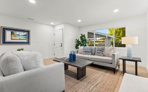 2079 Park Dale Ln, Encinitas CA  92024-4325 exterior