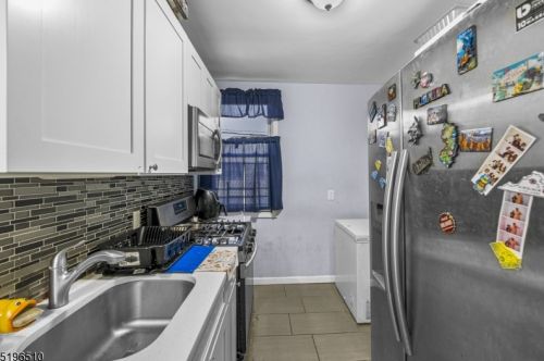 287 Sanford St, East Orange NJ  07018-1018 exterior