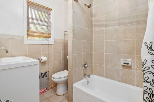 42 Park End Pl, East Orange NJ  07018-1113 exterior