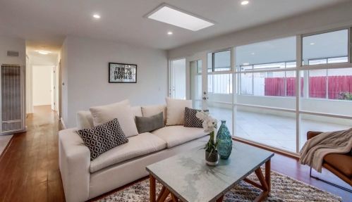 5027 Glasgow Dr, San Diego CA 92117-1037 exterior