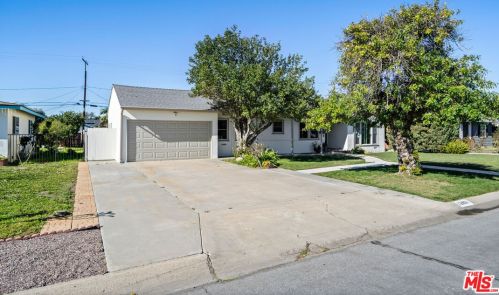 12401 Oakwood St, Garden Grove, CA 92840-3417
