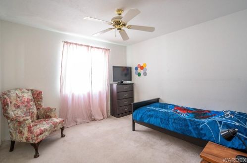 2064 Desert Palms Dr, Bullhead City AZ  86426-8803 exterior