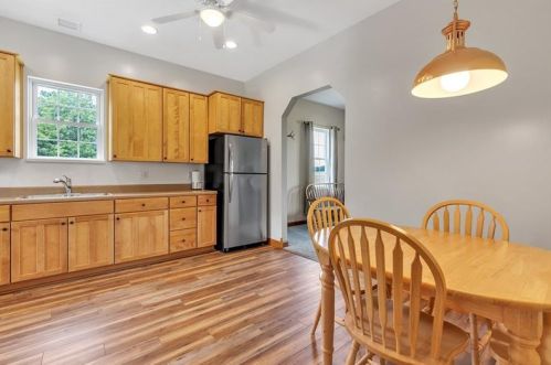 421 Pleasant Hl Rd, Hookstown PA  15050-1516 exterior