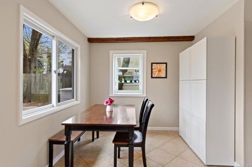 5 Eastward Pl, Elmsford NY  10523-2005 exterior