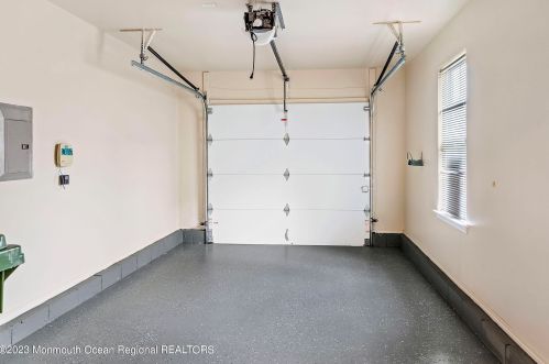 16 Wellington Ln, Lakewood NJ  08701-5736 exterior