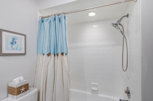 121 Ocean Dunes Cir, Jupiter FL  33477-9140 exterior