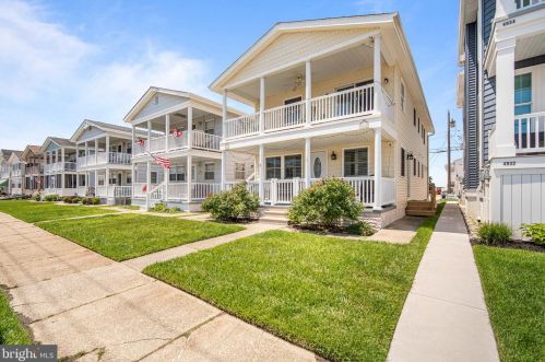 4938 West Ave, Ocean City, NJ 08226-1442