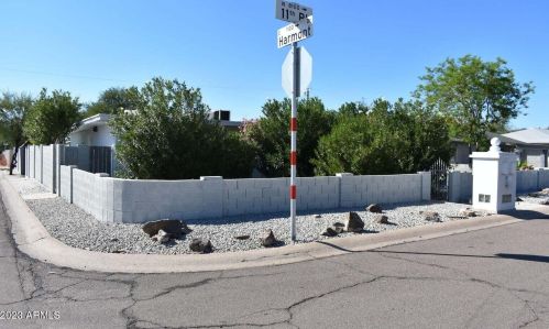 8102 11th Pl, Phoenix, AZ 85020-3716