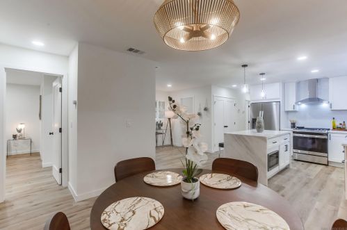 3862 Martha St, San Diego CA  92117-1817 exterior