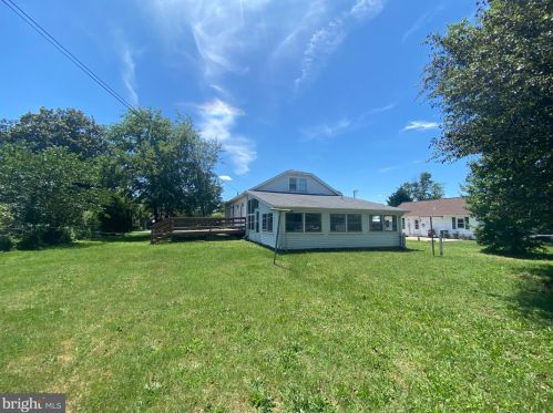 117 Hillcrest Dr, Fredericksburg VA  22401-4047 exterior