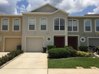 2741 Dodds Ln, Kissimmee, FL 34743-6075