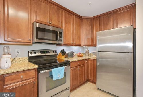 19179 Winmeade Dr, Leesburg VA  20176-6514 exterior