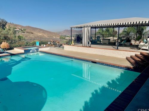 16475 Lake Knoll Pkwy, Riverside, CA 92503-6539
