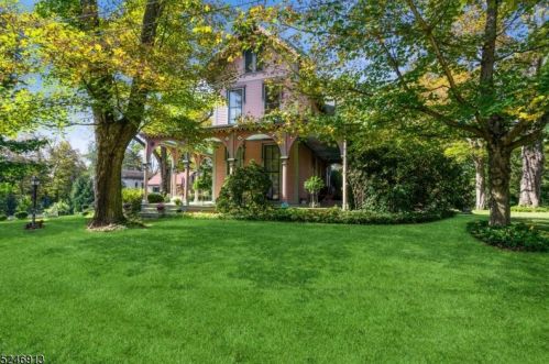 430 Green Ln, Belvidere NJ  07823-1236 exterior