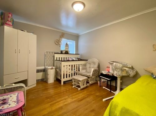 27 Union Ave, Nutley NJ  07110-3325 exterior